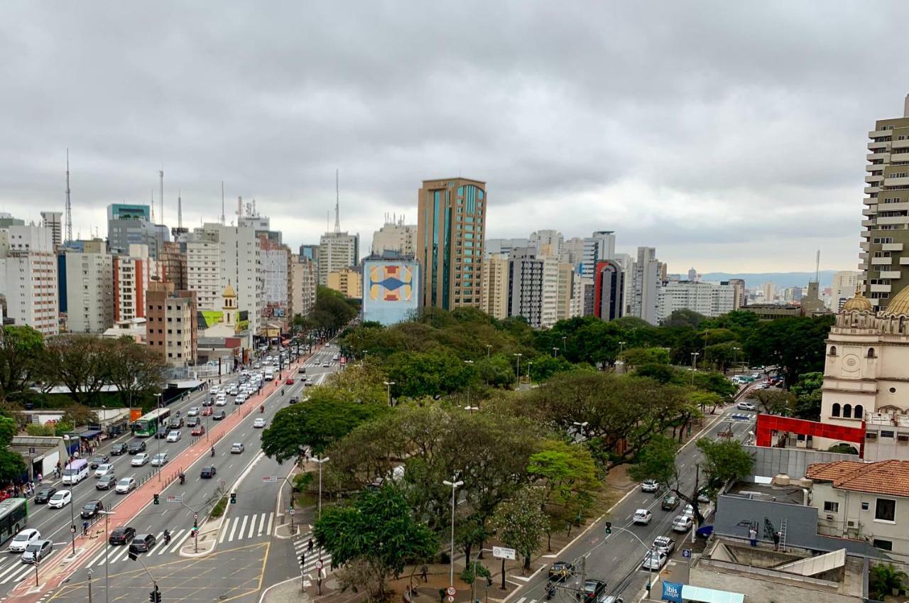 Saint Lawrence - 30M Metro Paraiso San Paolo Esterno foto
